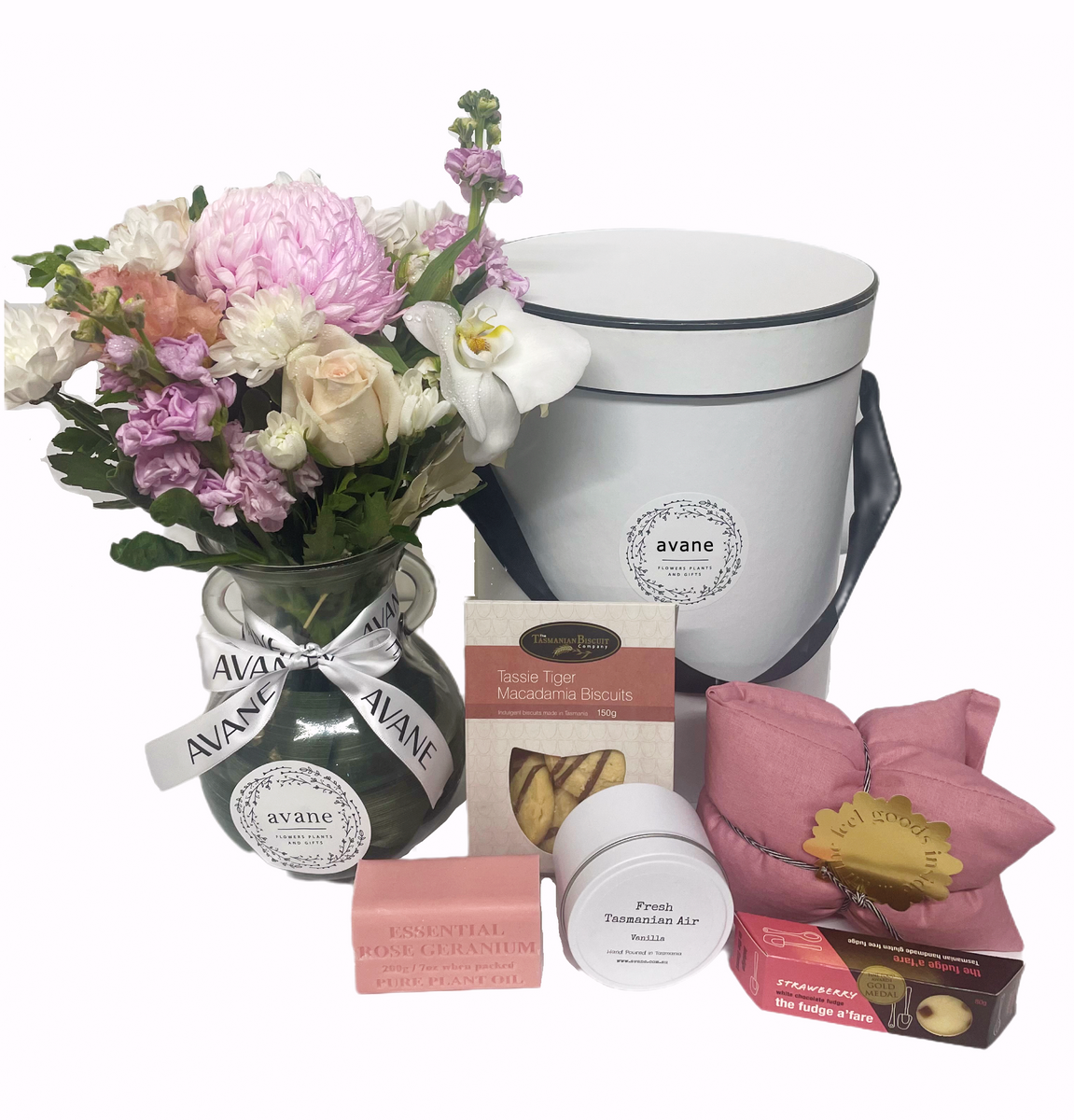 Tea Tree Hamper - A Journey into Nature's Embrace – Avane Tea Tree Hamper - A Journey into Nature's Embrace – Avane